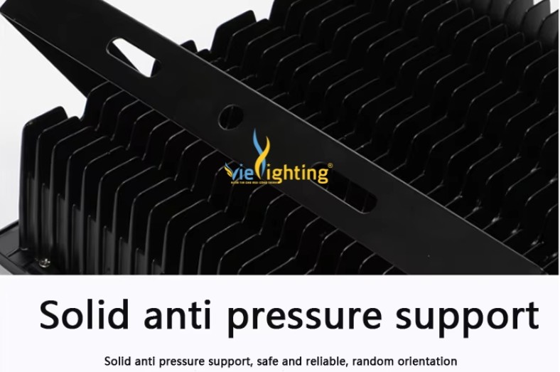 Đèn pha LED 30W VIFL1-30
