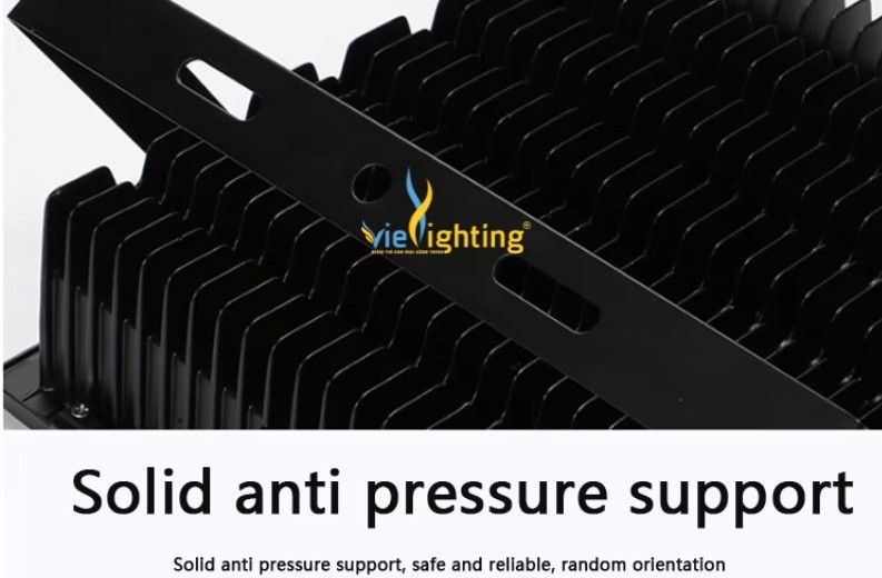 Đèn pha LED 50W VIFL1-50