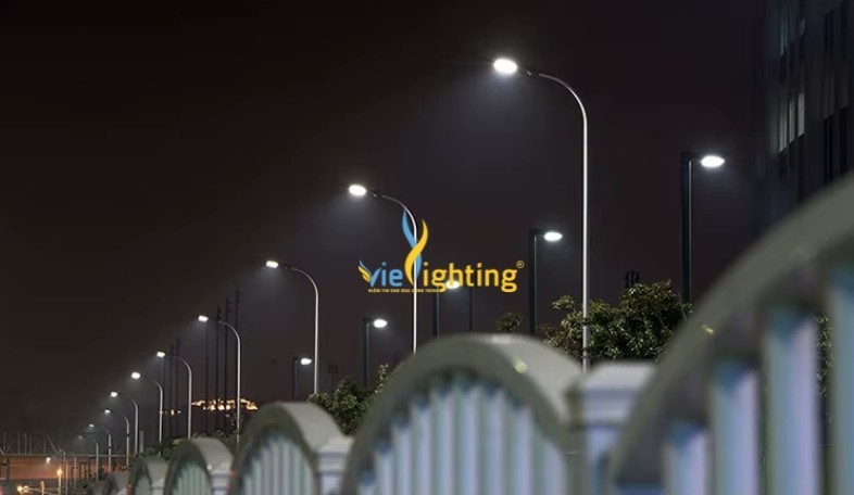 Đèn đường LED 100W VISL4-100