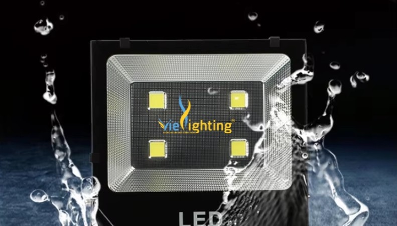 Đèn pha LED 200W VIFL1-200