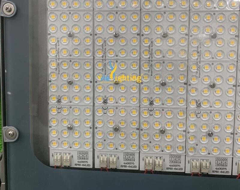 Đèn pha LED 300W VIFL5-300