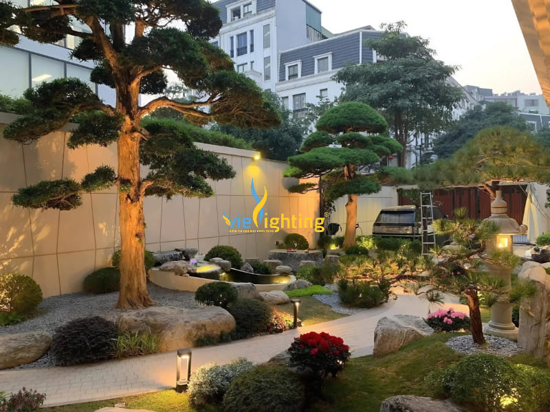 Hình ảnh đèn sân vườn