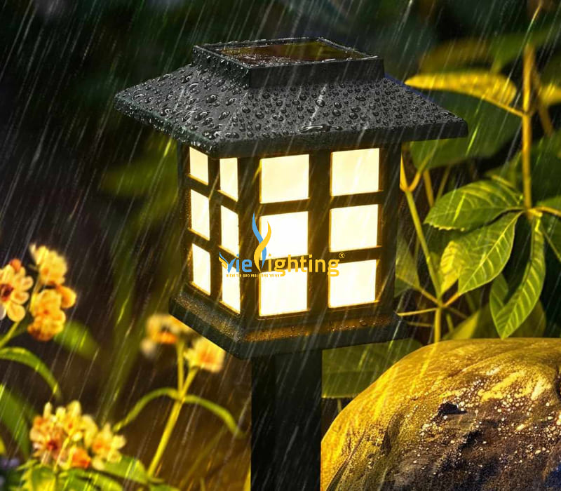 Đèn sân vườn cần có IP chống nước cao
