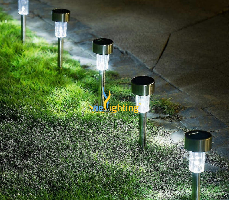 Lựa chọn mẫu đèn năng lượng mặt trời sân vườn phù hợp