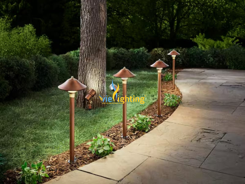 Đèn LED chiếu sáng sân vườn