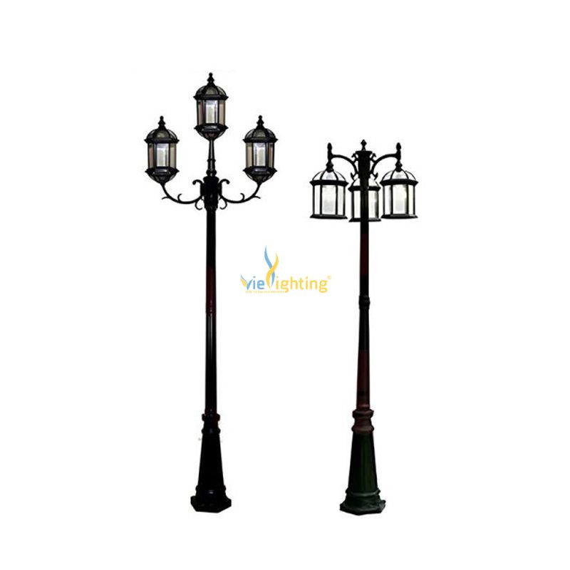 Cột đèn sân vườn 3 bóng