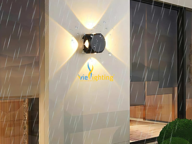 Đèn gắn tường chiếu tỏa nhiều hướng