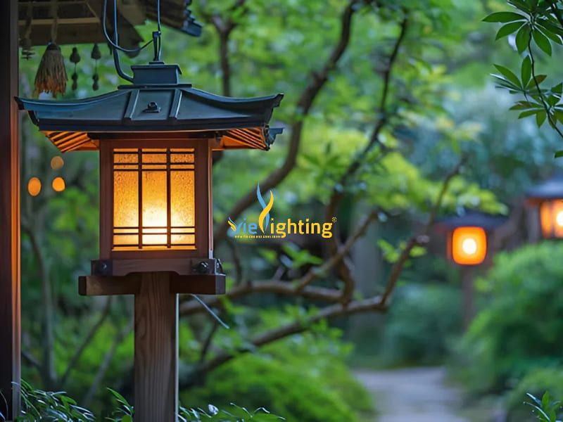 Đèn gỗ sân vườn kiểu Nhật đẹp, thanh lịch