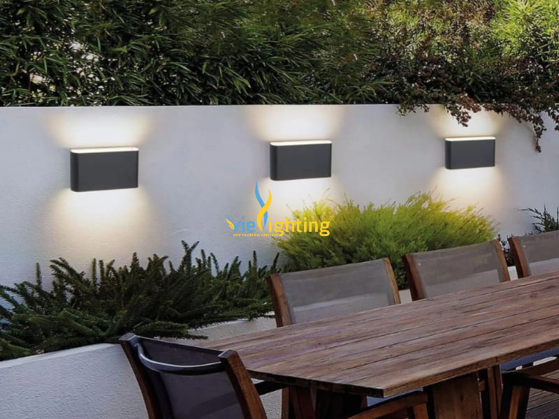 Đèn LED quán cafe gắn tường