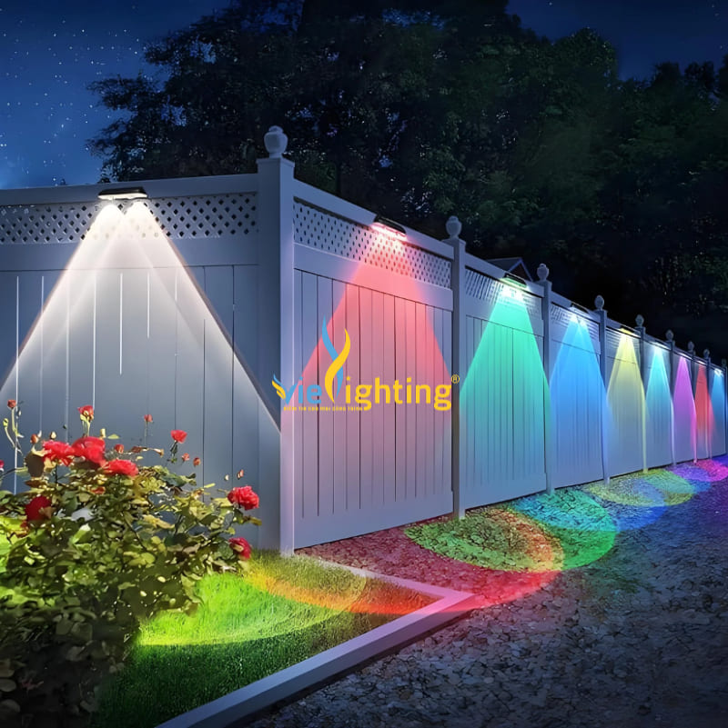 Đèn RGB ấn tượng cho sân vườn