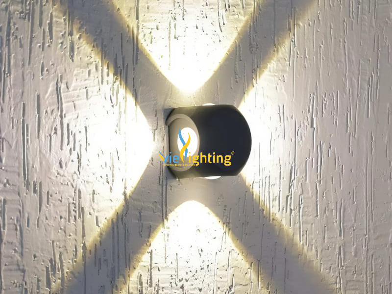Mẫu đèn LED tỏa 4 hướng ấn tượng
