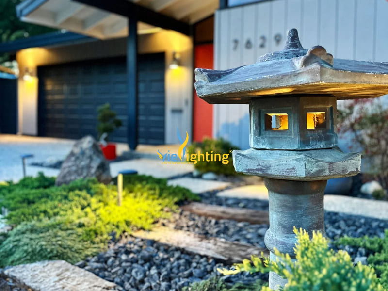 Thiết kế đèn sân vườn kiểu Nhật bằng đá